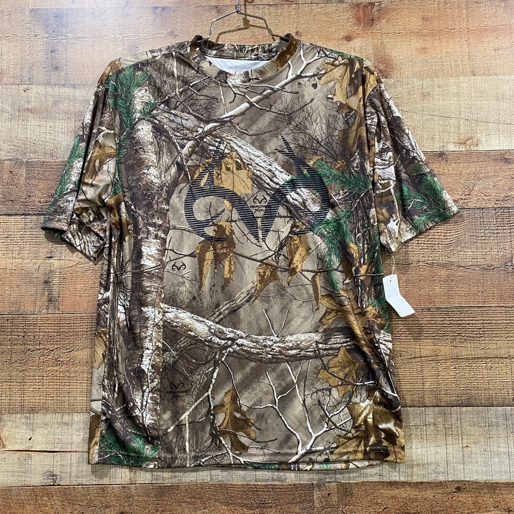 New With Tags Real Tree Short Sleeve Performance Tee Size Large